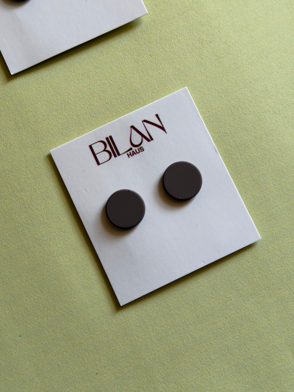 Flat Hijab Magnets - 2 Pack: Brown